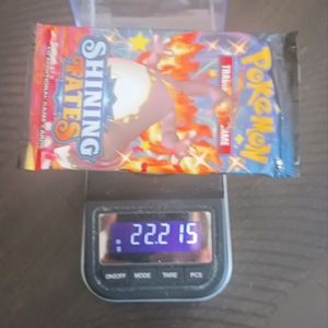 1 HEAVY Pokemon Shining Fates Booster Pack w/ Charizard Art